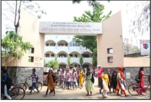 कन्या महाविद्यालयाच्या प्रभारी प्राचार्य