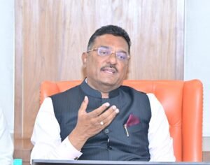 एसटी महामंडळाच्या 3500 एकरांहून अधिक