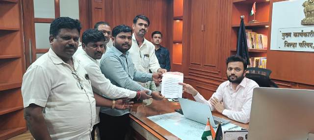 ‘सरकारी पंच’ म्हणून नेमणूक बंद करा