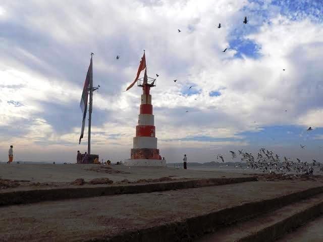 निष्कलंक महादेव मंदिर