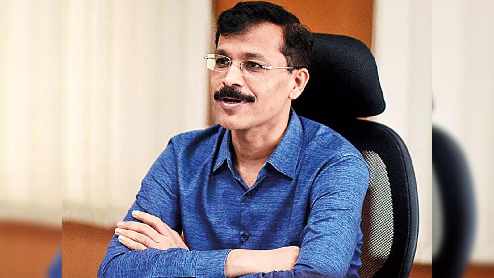 तुकाराम मुंढे IAS यांचा संघर्षमय प्रवास